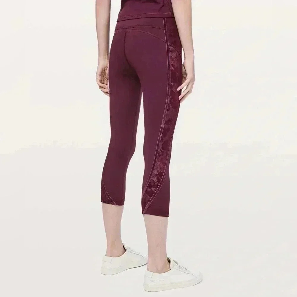 Lululemon Wunder Under Crop High-Rise Burgundy Size 8 - Picture 2 of 7